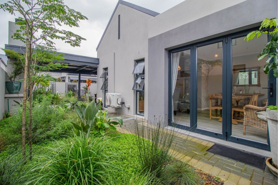 3 Bedroom Property for Sale in Aan de Wijnlanden Western Cape